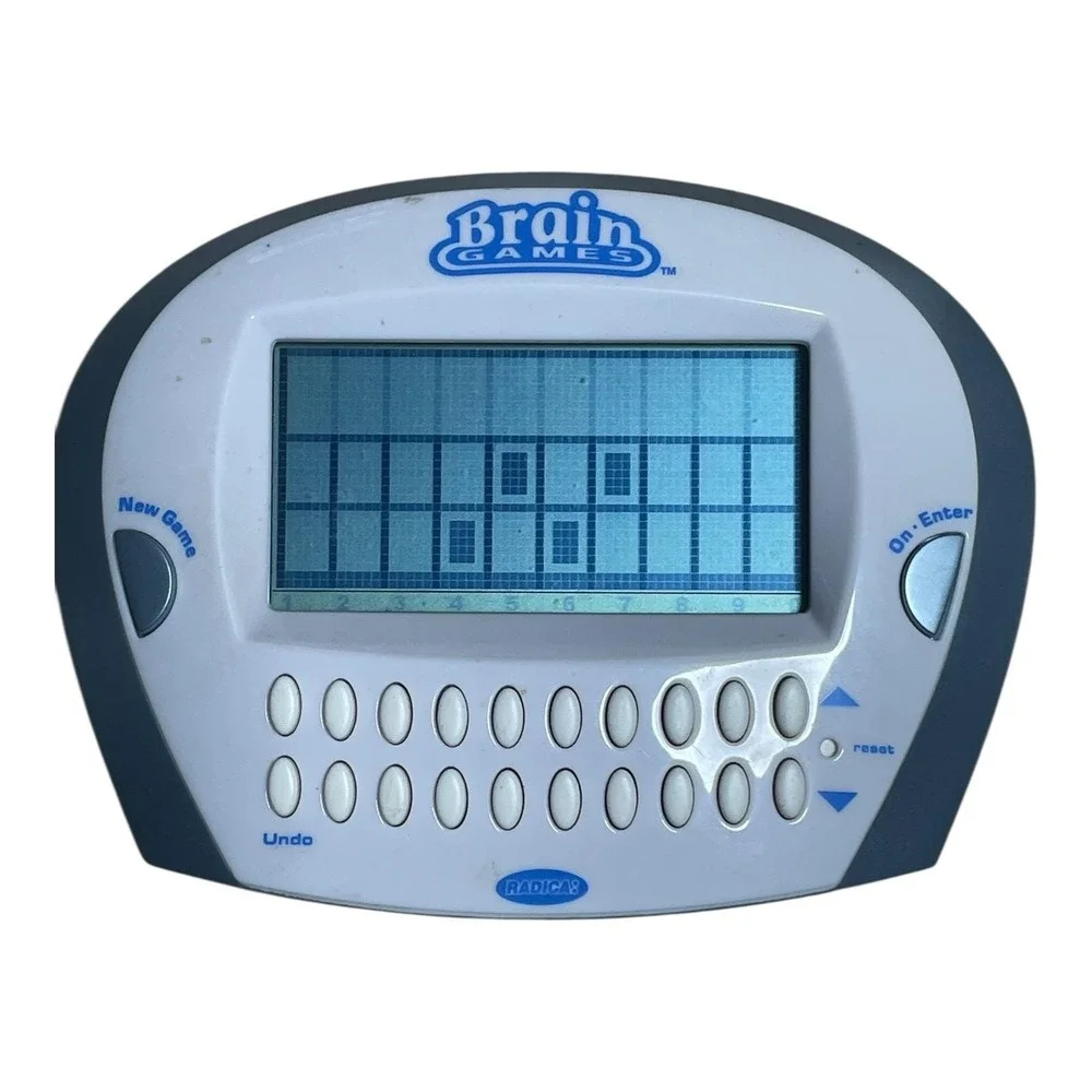 Radica Brain Games Electronic Handheld Game 2006 LCD Screen Tested